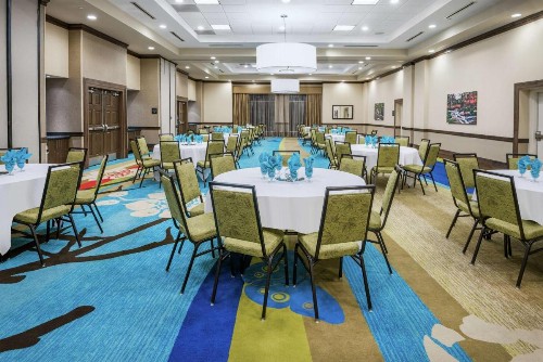 Hilton Garden Inn San Antonio/Rim Pass Drive - image 25