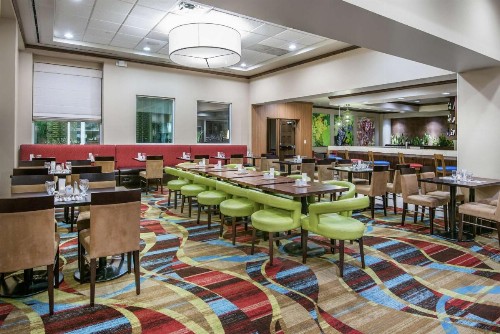 Hilton Garden Inn San Antonio/Rim Pass Drive - image 27