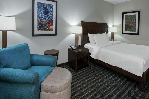 Hilton Garden Inn San Antonio/Rim Pass Drive - image 34