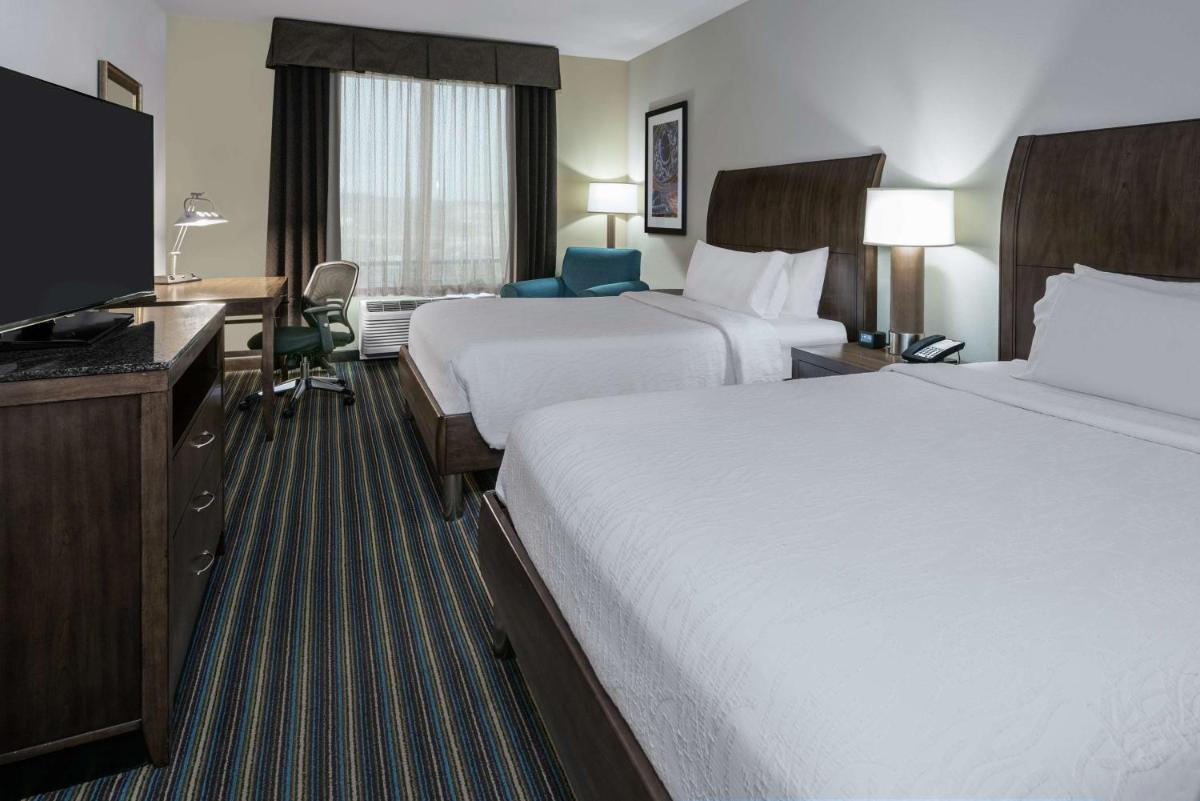 Hilton Garden Inn San Antonio/Rim Pass Drive - image 4