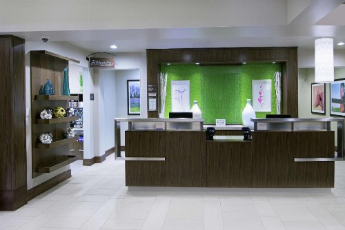 Hilton Garden Inn San Antonio/Rim Pass Drive - image 5