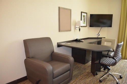 Candlewood Suites San Antonio Airport - image 7