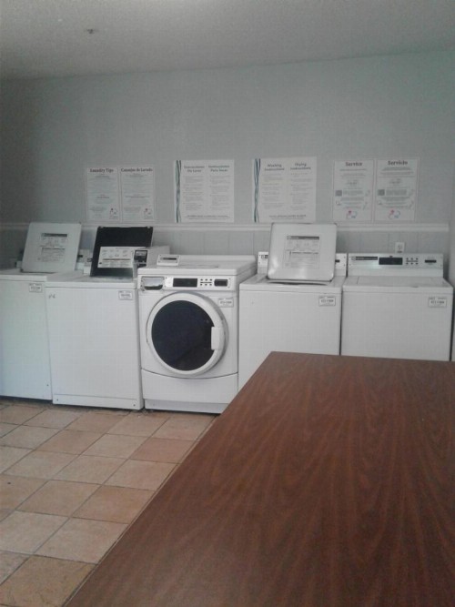 InTown Suites Extended Stay San Antonio TX- Perrin Beitel Road - image 13