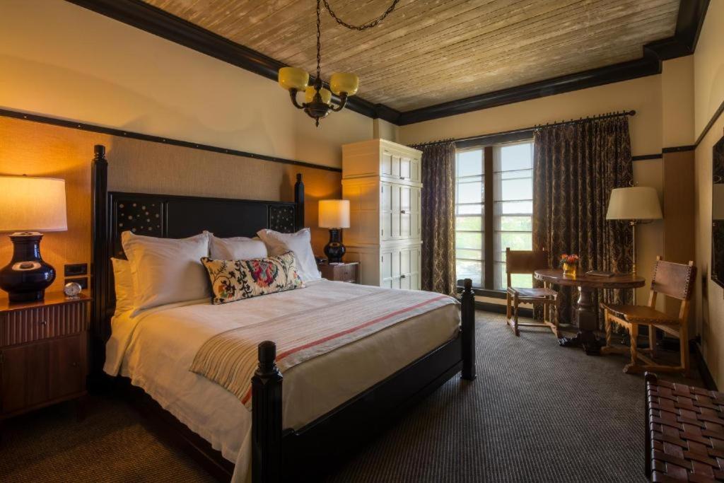 Hotel Emma at Pearl on the Riverwalk - image 5