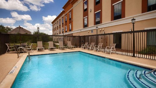 Best Western Plus Elmendorf Hotel - image 14
