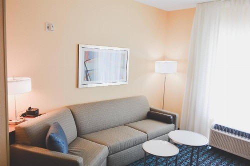 Fairfield Inn & Suites by Marriott San Antonio Brooks City Base - image 10