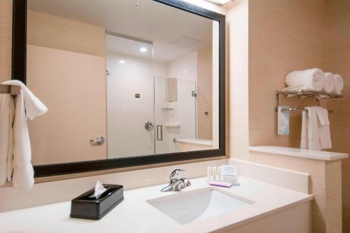 Fairfield Inn & Suites by Marriott San Antonio Brooks City Base - image 5