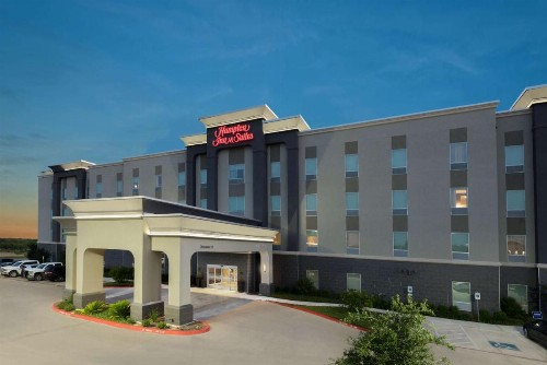 Hampton Inn & Suites San Antonio Brooks City Base TX - image 12