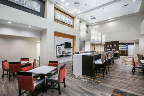 Hampton Inn & Suites San Antonio Brooks City Base TX - image 9