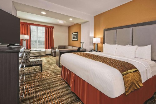 La Quinta by Wyndham San Antonio by AT&T Center - image 10