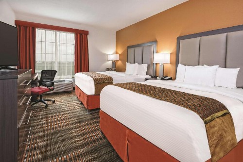 La Quinta by Wyndham San Antonio by AT&T Center - image 14