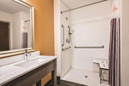 La Quinta by Wyndham San Antonio by AT&T Center - image 26