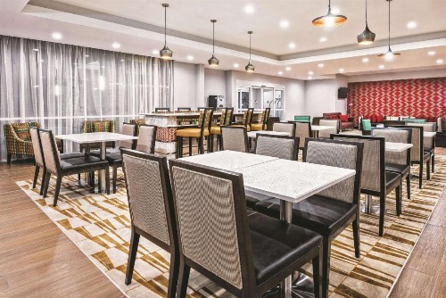 La Quinta by Wyndham San Antonio by AT&T Center - image 8