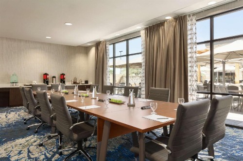 Embassy Suites San Antonio Brooks City Base Hotel & Spa - image 19