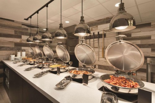 Embassy Suites San Antonio Brooks City Base Hotel & Spa - image 21