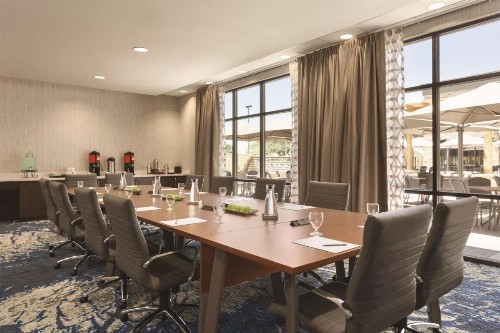 Embassy Suites San Antonio Brooks City Base Hotel & Spa - image 6