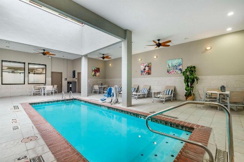Best Western Premier Historic Travelers Hotel Alamo/Riverwalk - image 12
