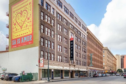 Best Western Premier Historic Travelers Hotel Alamo/Riverwalk - image 17