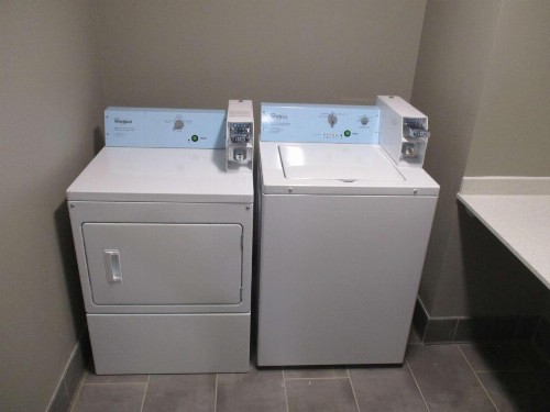 Best Western Plus Roland Inn & Suites - image 18