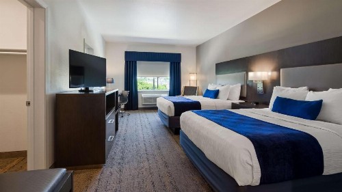 Best Western Plus Roland Inn & Suites - image 27