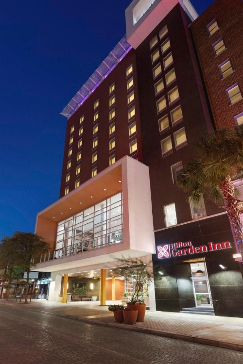 Hilton Garden Inn San Antonio Downtown - image 2