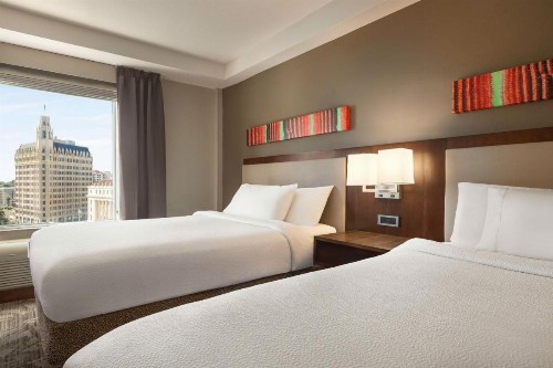 Hilton Garden Inn San Antonio Downtown - image 23
