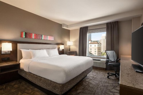 Hilton Garden Inn San Antonio Downtown - image 26