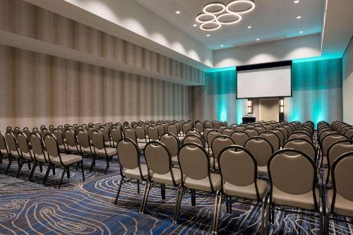 Embassy Suites By Hilton San Antonio Landmark - image 13
