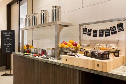 Embassy Suites By Hilton San Antonio Landmark - image 20