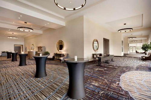 Embassy Suites By Hilton San Antonio Landmark - image 27