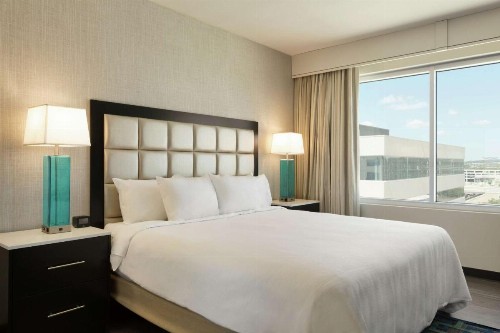Embassy Suites By Hilton San Antonio Landmark - image 31