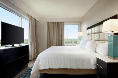 Embassy Suites By Hilton San Antonio Landmark - image 42