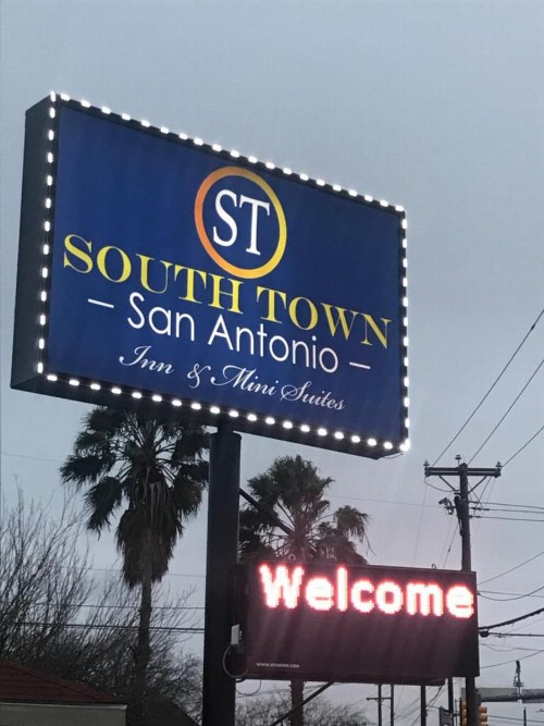 SouthTown S.A. Inn - image 2