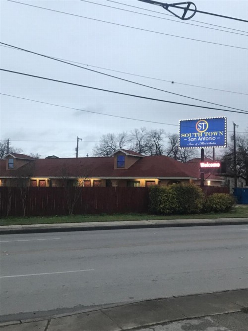 SouthTown S.A. Inn - image 20