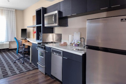 TownePlace Suites by Marriott San Antonio Westover Hills - image 5