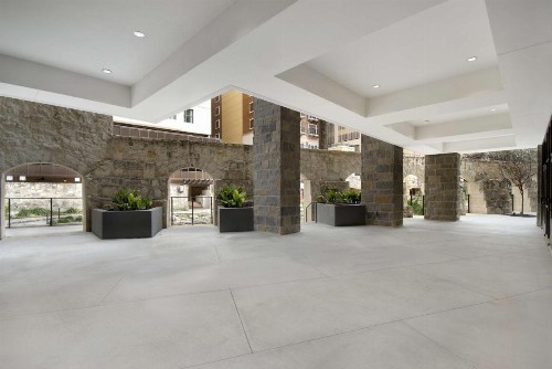 Hampton Inn & Suites San Antonio Riverwalk - image 3