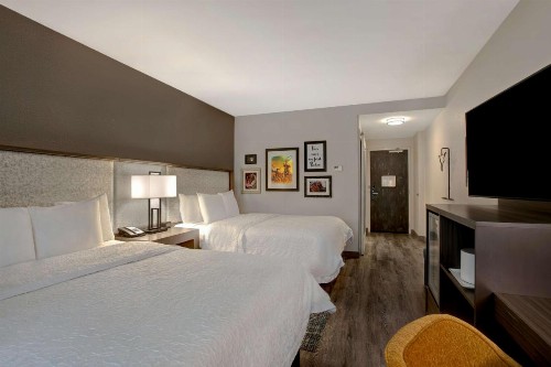 Hampton Inn & Suites San Antonio Riverwalk - image 43