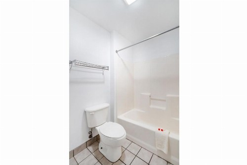 OYO Hotel San Antonio near AT&T Center - image 31
