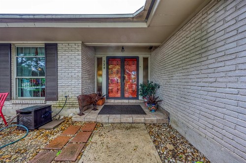 Castle Hills Casa - image 2