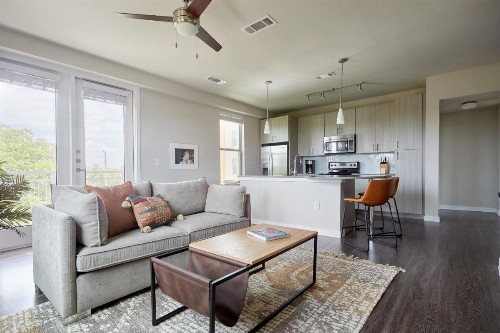 Sonder — Southtown Apartments - image 10