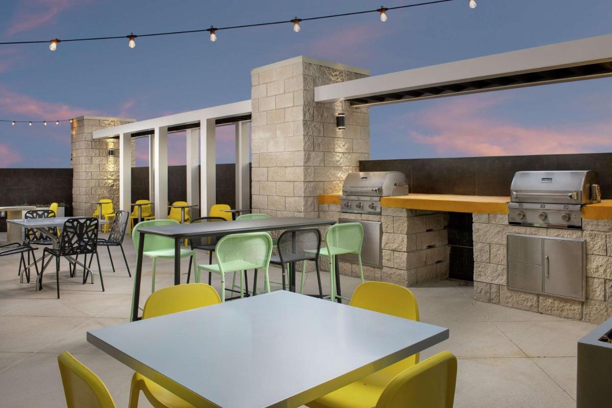 Home2 Suites by Hilton San Antonio Lackland SeaWorld - image 7