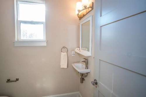Beautiful Guest House on New Built Home Near Downtown - image 10