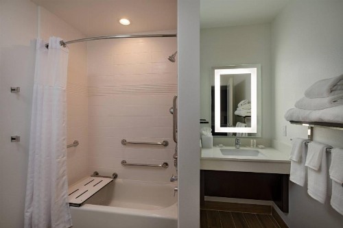TownePlace Suites San Antonio Northwest at the RIM - image 17