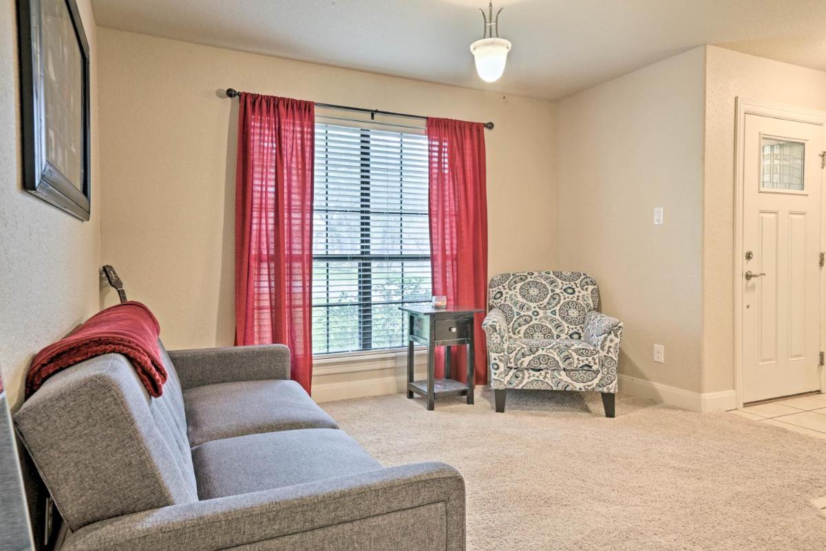 Live Oak Home - 15 Mi to Downtown San Antonio - image 6