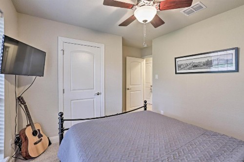 Live Oak Home - 15 Mi to Downtown San Antonio - image 7