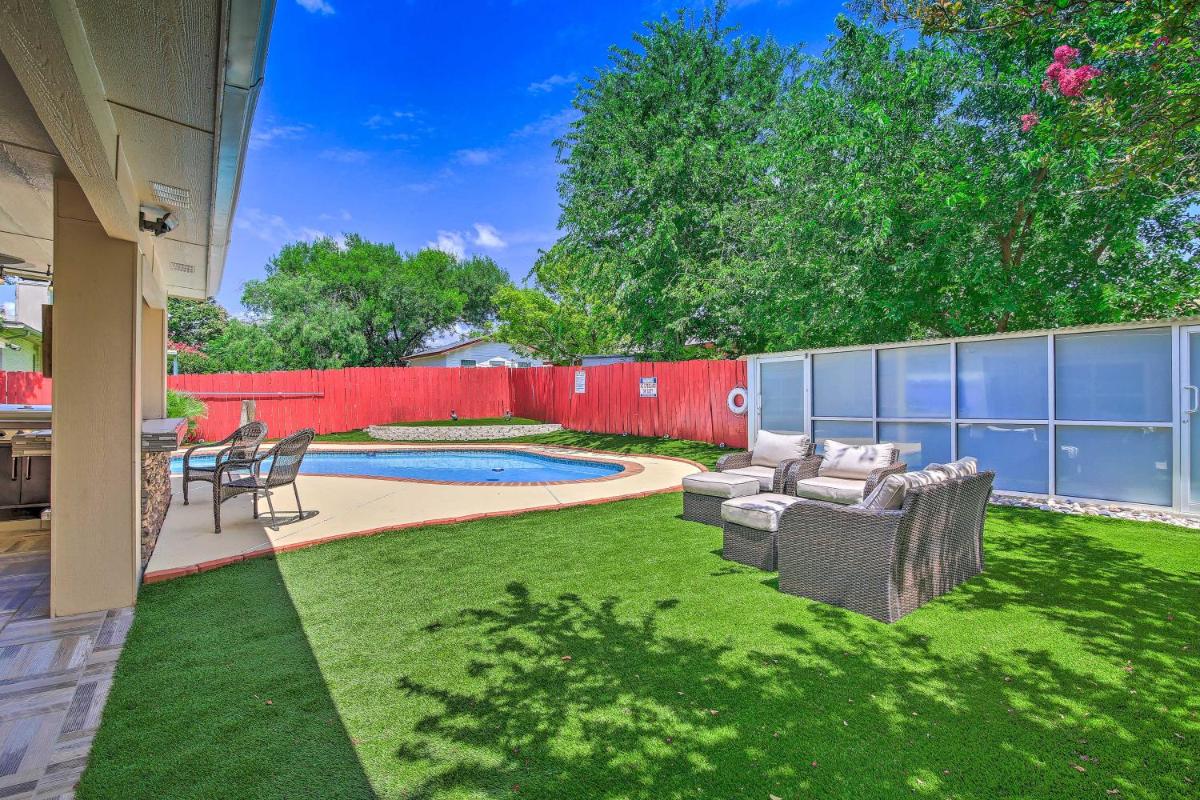 San Antonio Oasis with Yard Pool and Outdoor Bar! - image 5