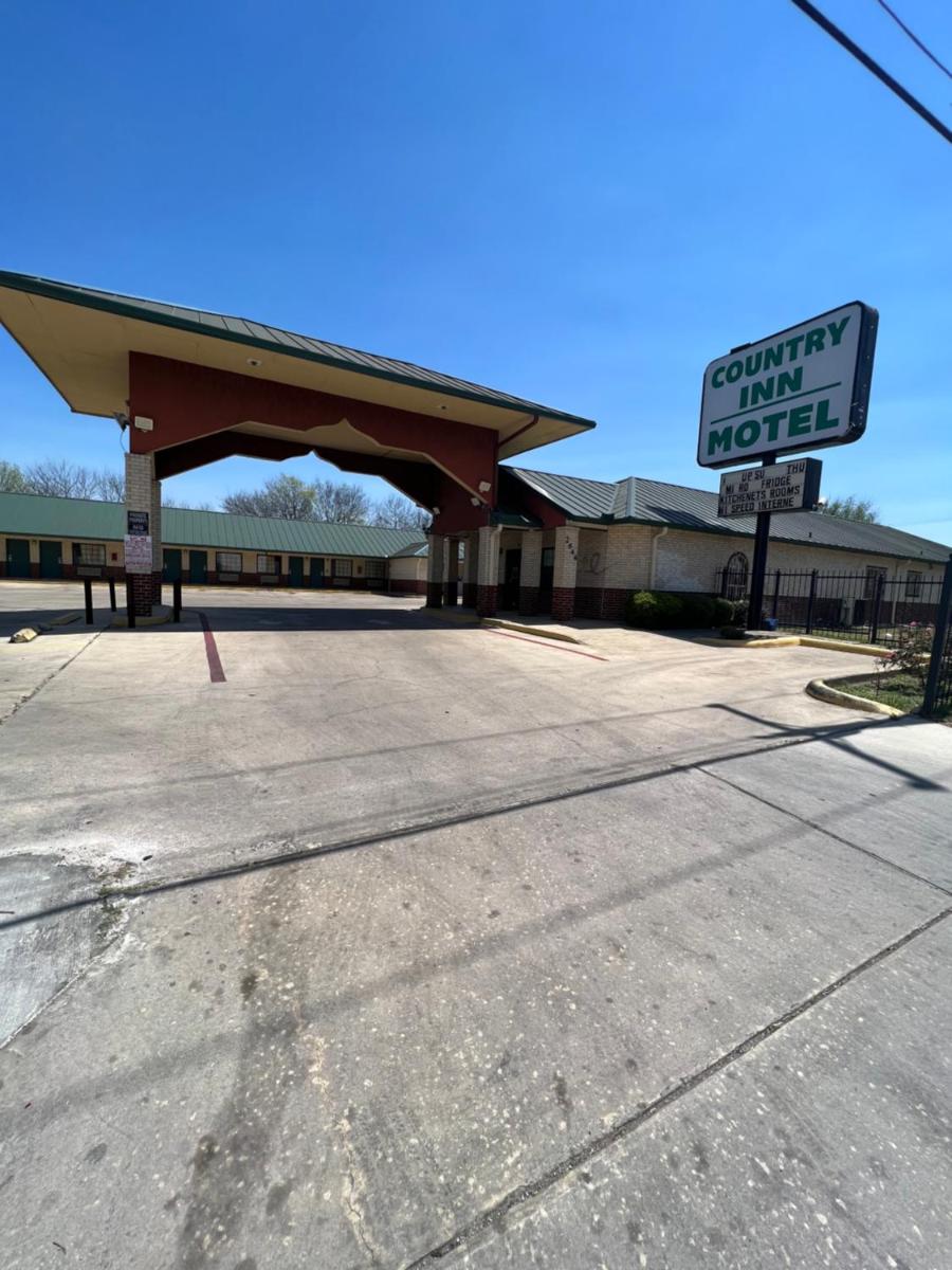 COUNTRY INN MOTEL - main image