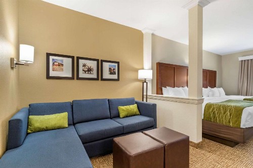 Comfort Suites San Antonio Ft. Sam Houston/SAMMC Area - image 31
