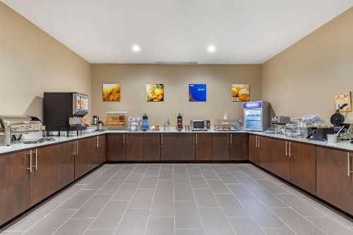 Comfort Suites San Antonio Ft. Sam Houston/SAMMC Area - image 9