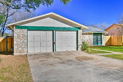 Spacious San Antonio Getaway Shop Dine Explore! - image 2